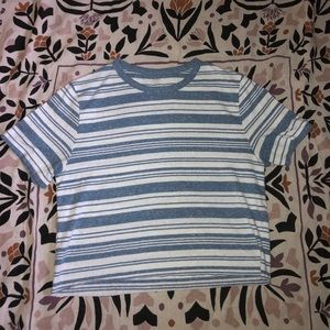 old navy t-shirt